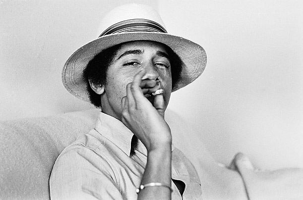 barack obama smoking. Smoking Makes You Look Cool